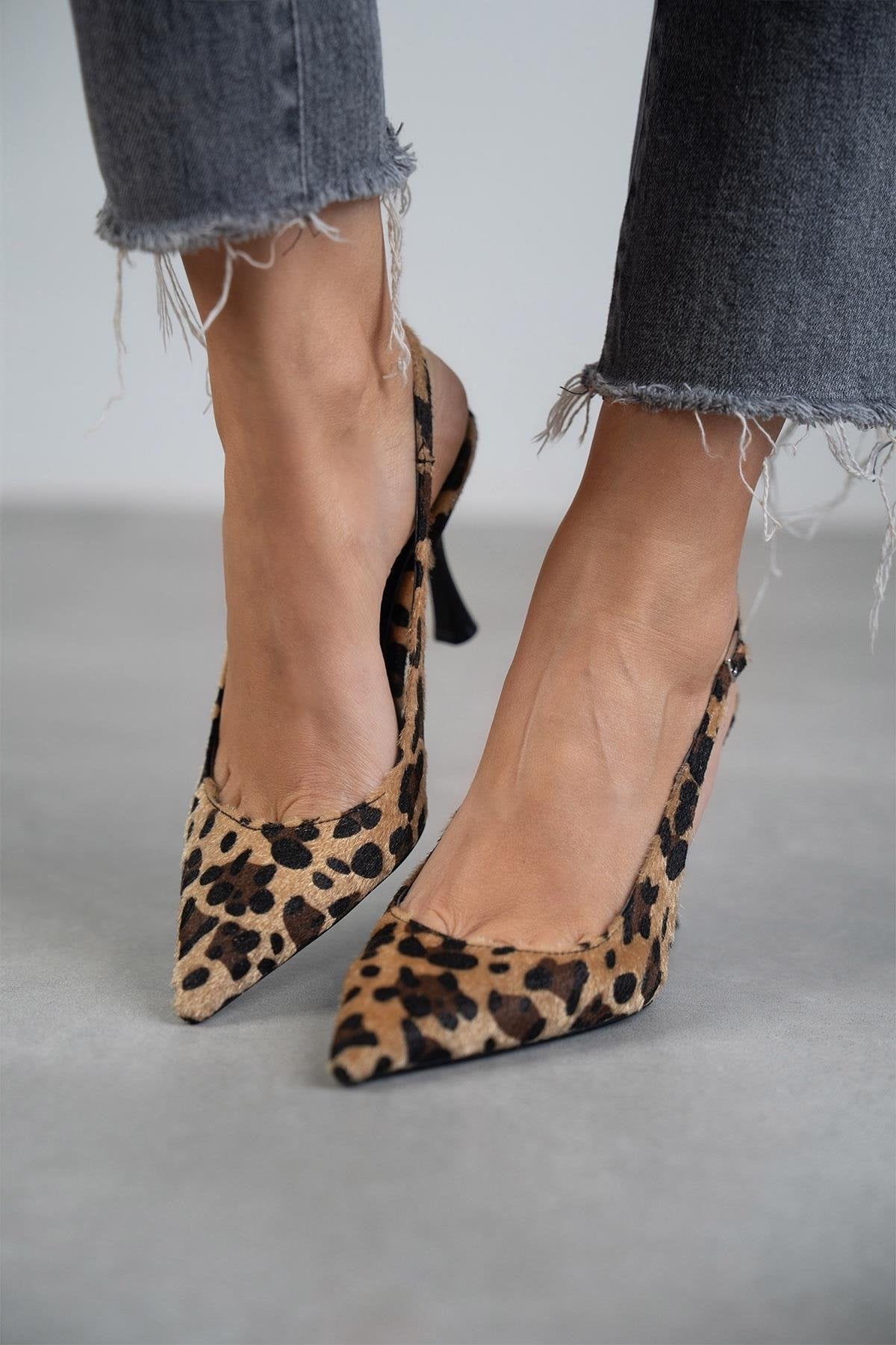 Solima™ | Monique – Décolleté Leopardate a Punta
